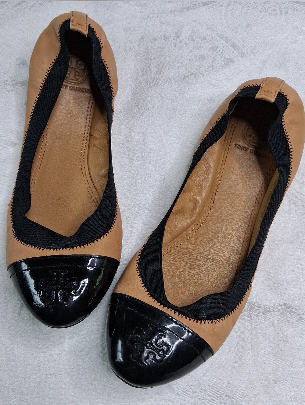 Tory Burch Tan and Black Ballet Size 7.5